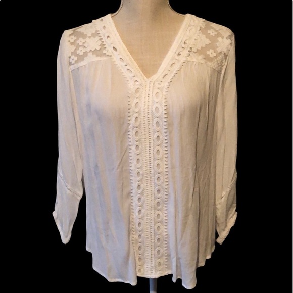 New directions blouse (nwot)with lace inserts . PM - Picture 1 of 10
